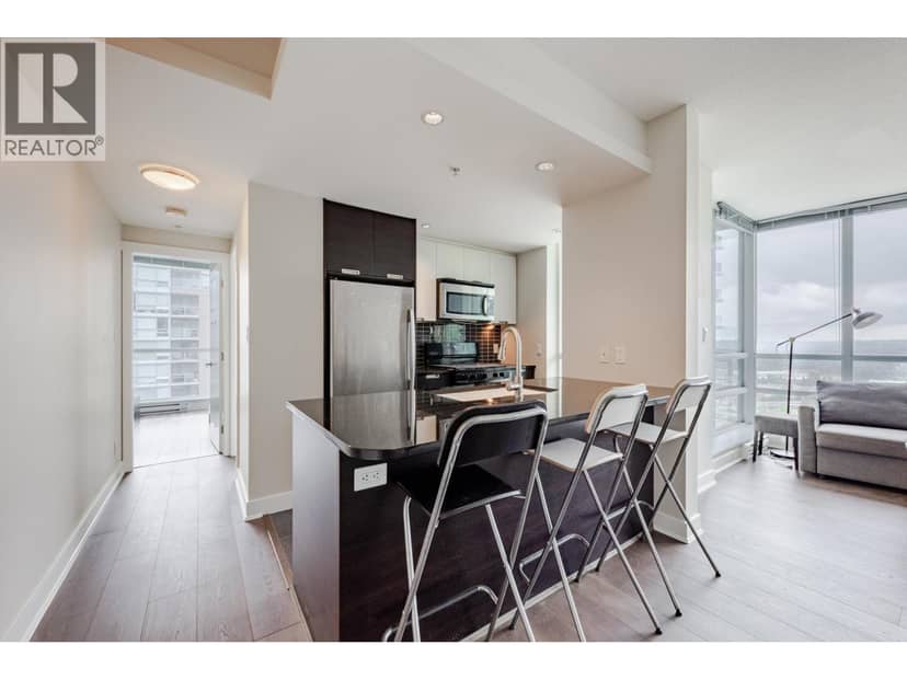 2707 2968 GLEN DRIVE, Coquitlam, photo 6