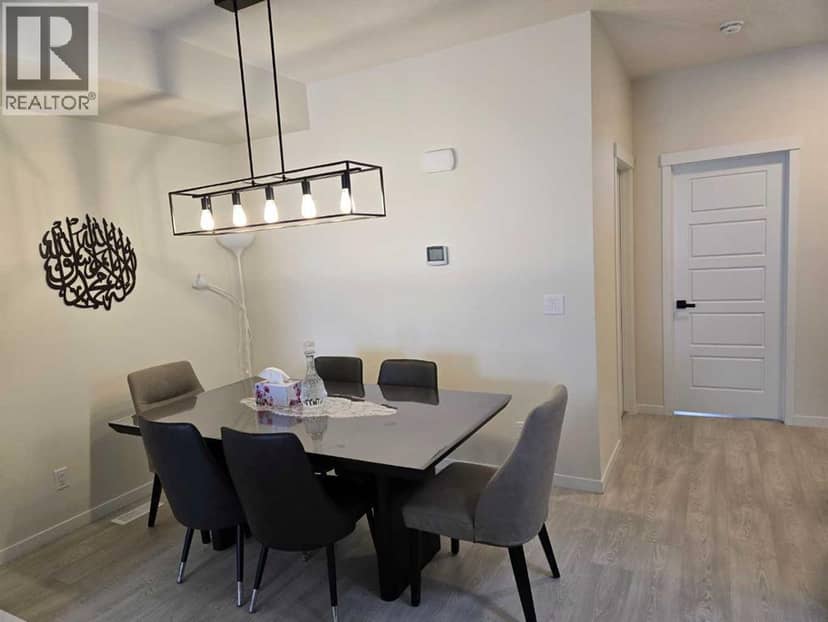 431 Rowmont Boulevard NW, Calgary, photo 6