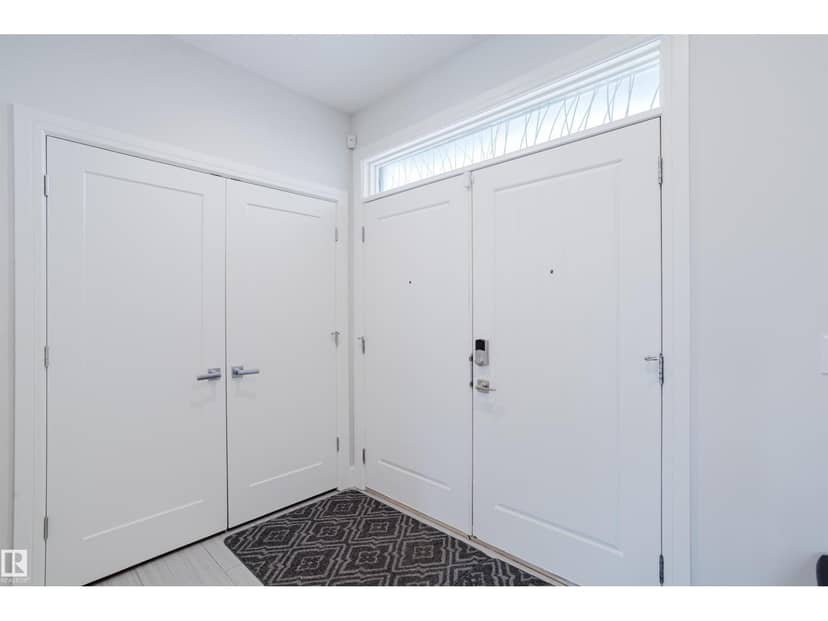 1 Eastview St, St. Albert, photo 2