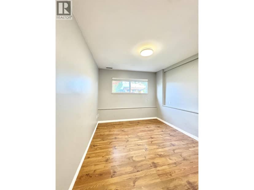 Lower Unit 68XX STANLEY STREET, Burnaby, photo 4