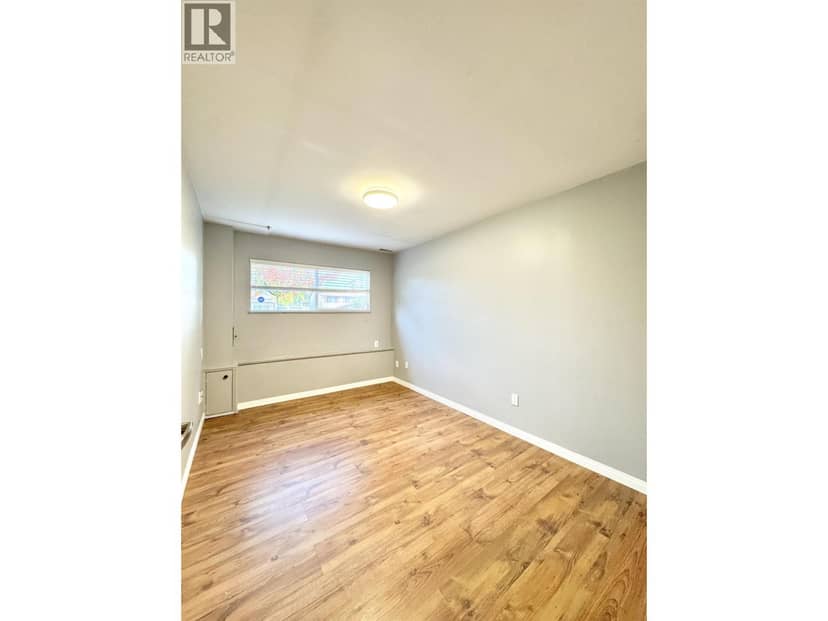 Lower Unit 68XX STANLEY STREET, Burnaby, photo 3