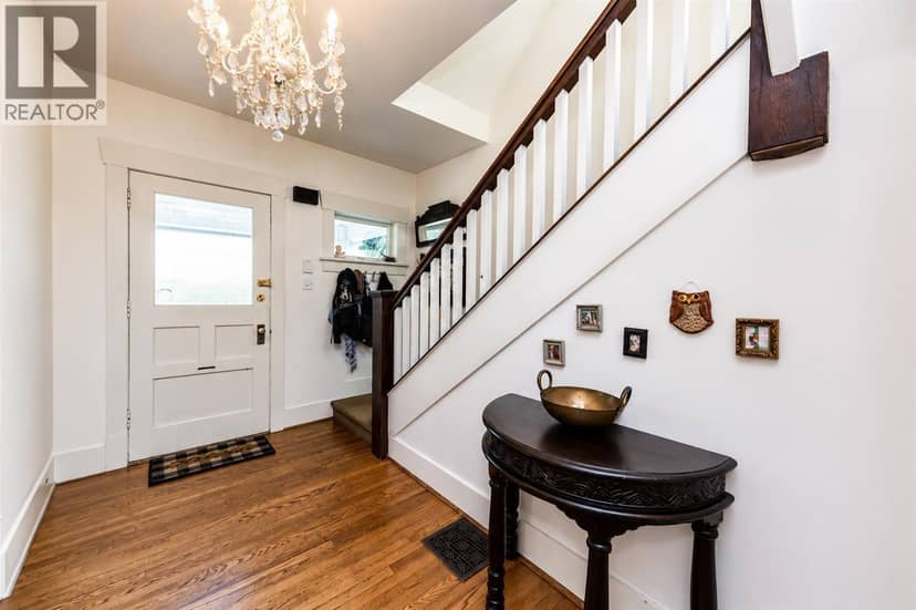 364 E 14TH STREET, North Vancouver, photo 5
