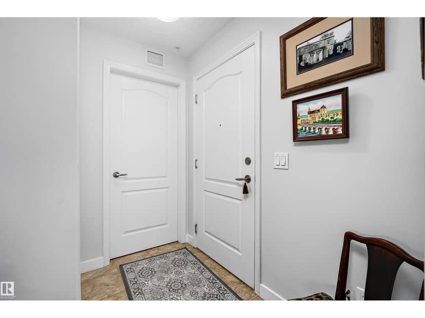 #109 12660 142 AV NW, Edmonton, photo 2