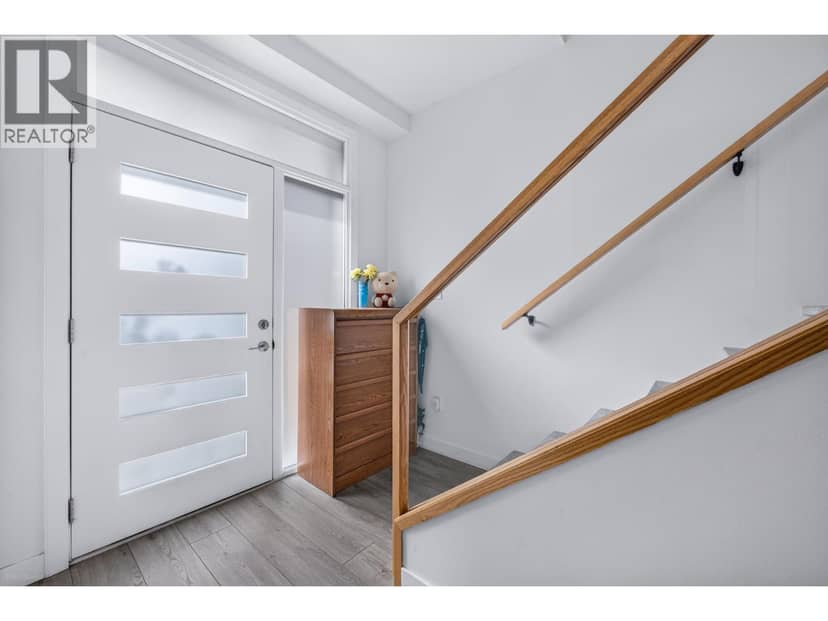 6 5651 STEVESTON HIGHWAY, Richmond, photo 4