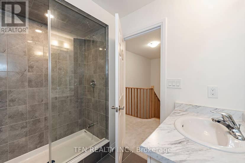 389 Starlight Avenue, Woolwich, photo 7