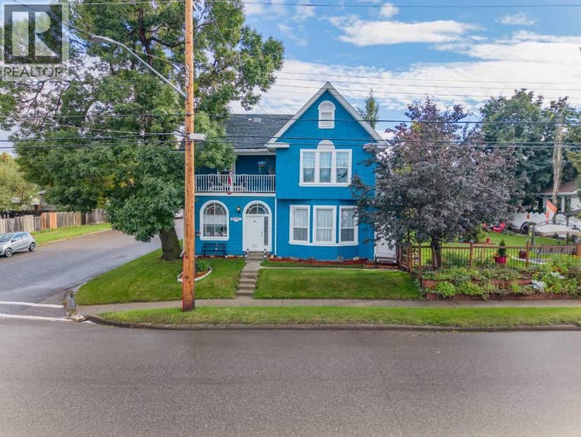 606 Main Street, Pincher Creek