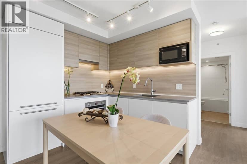 1904 652 Whiting Way, Coquitlam, photo 6