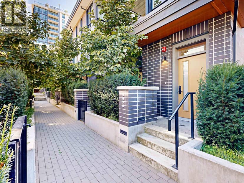 3930 Dumfries Street, Vancouver, photo 3