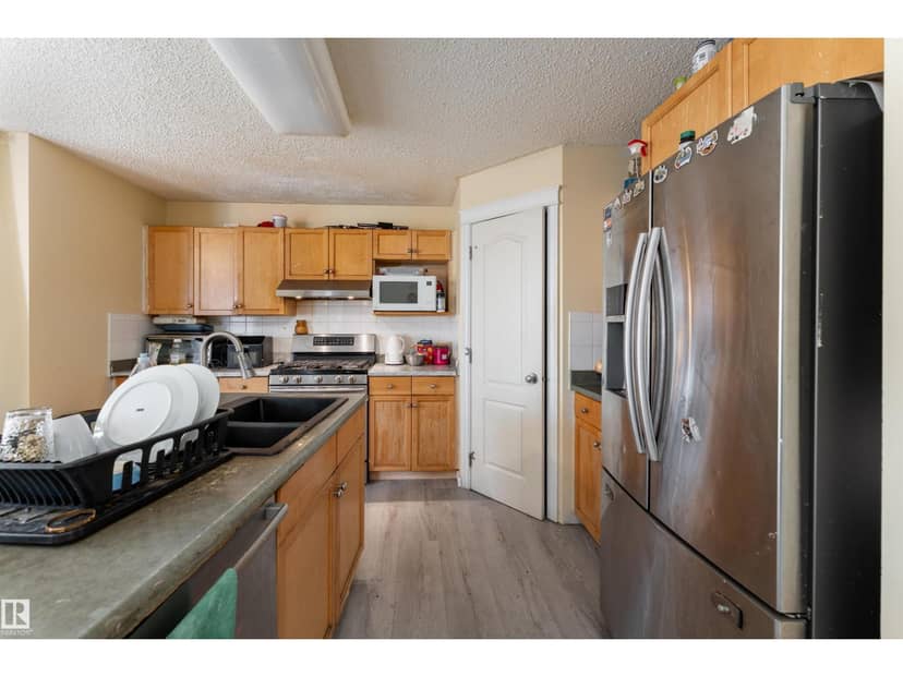8910 7 AV SW, Edmonton, photo 8