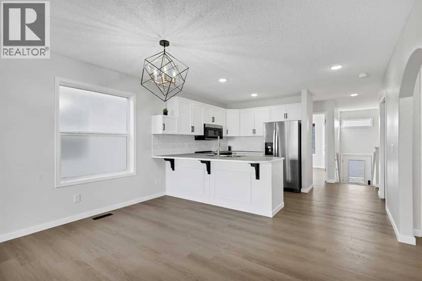 389 Stonegate Way NW, Airdrie, photo 8