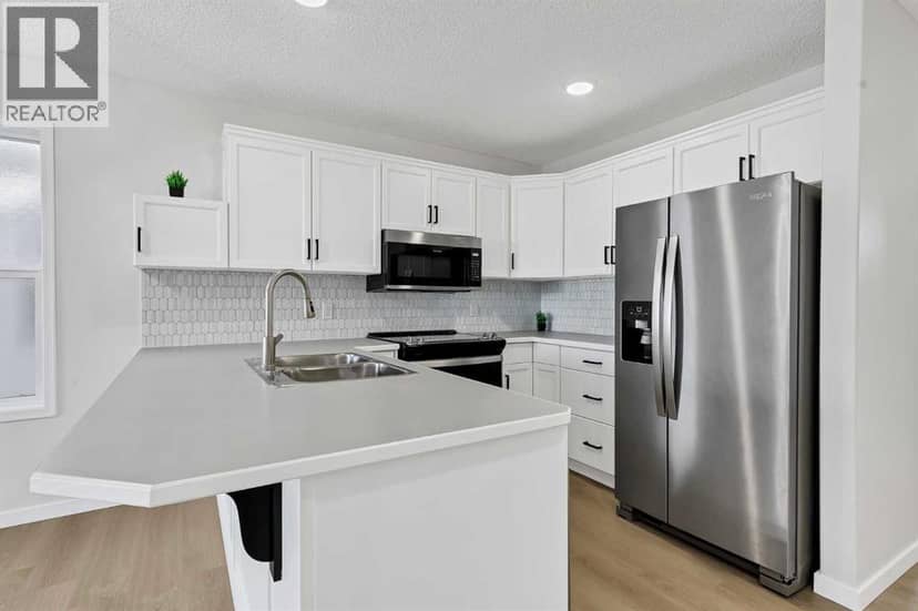 389 Stonegate Way NW, Airdrie, photo 5