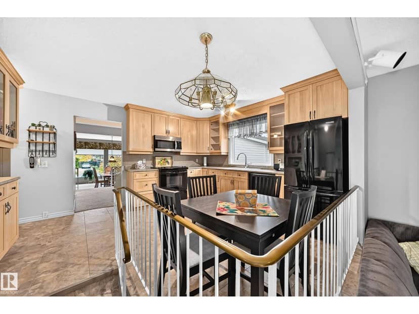 8612 176 ST NW, Edmonton, photo 3