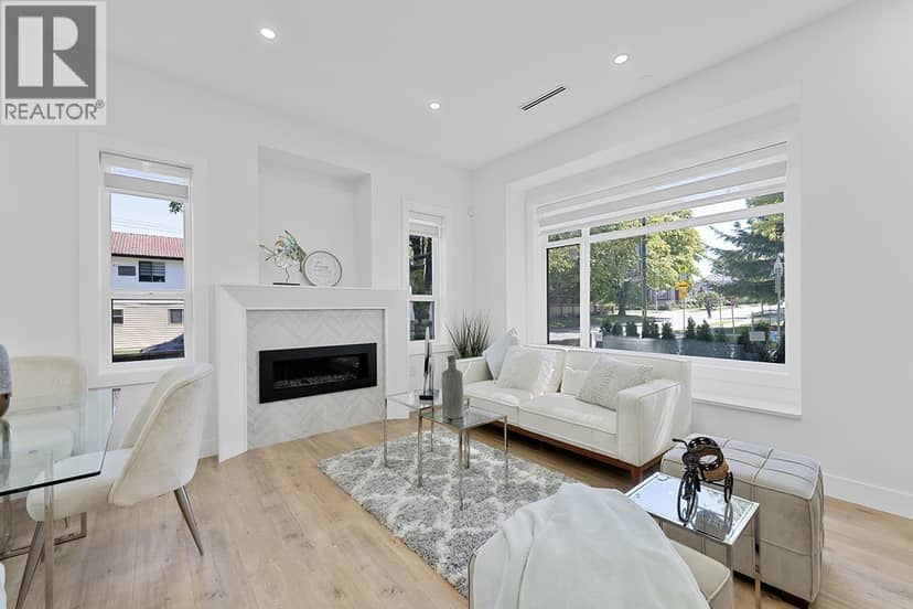 2995 E 17th Avenue, Vancouver, photo 2