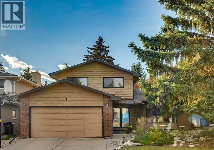 7 Woodgreen Crescent SW, Calgary