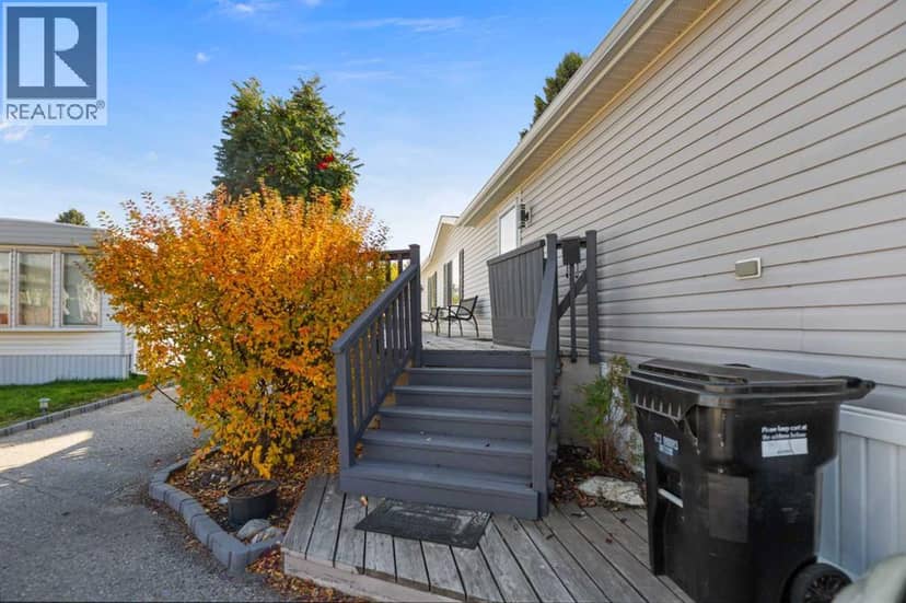 443, 3223 83 Street NW, Calgary, photo 2