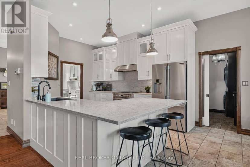 9161 Wellington Road 5, Minto, photo 5