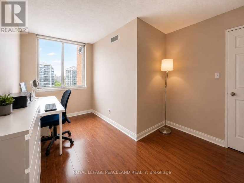 1909 - 80 Alton Towers Circle, Toronto, photo 8