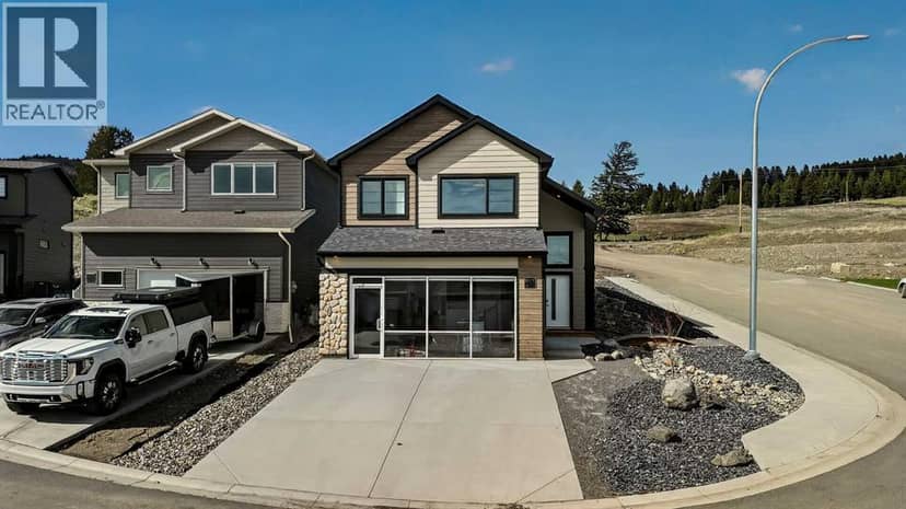 8619 25 Avenue, Coleman, photo 2