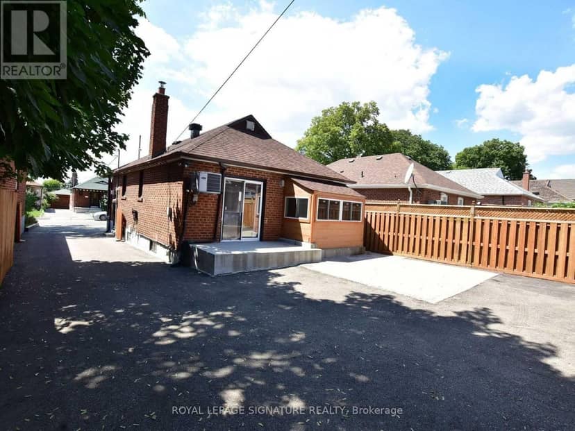 103 Richardson Avenue, Toronto, photo 4