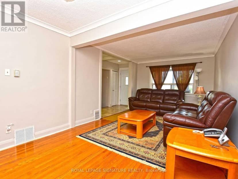 103 Richardson Avenue, Toronto, photo 8