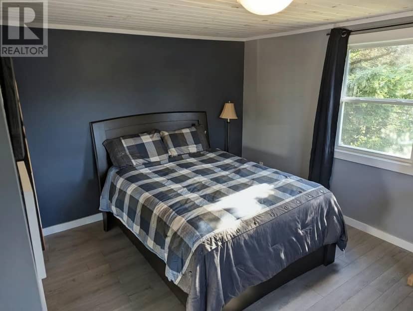 11 Riverview Drive, New London, photo 5