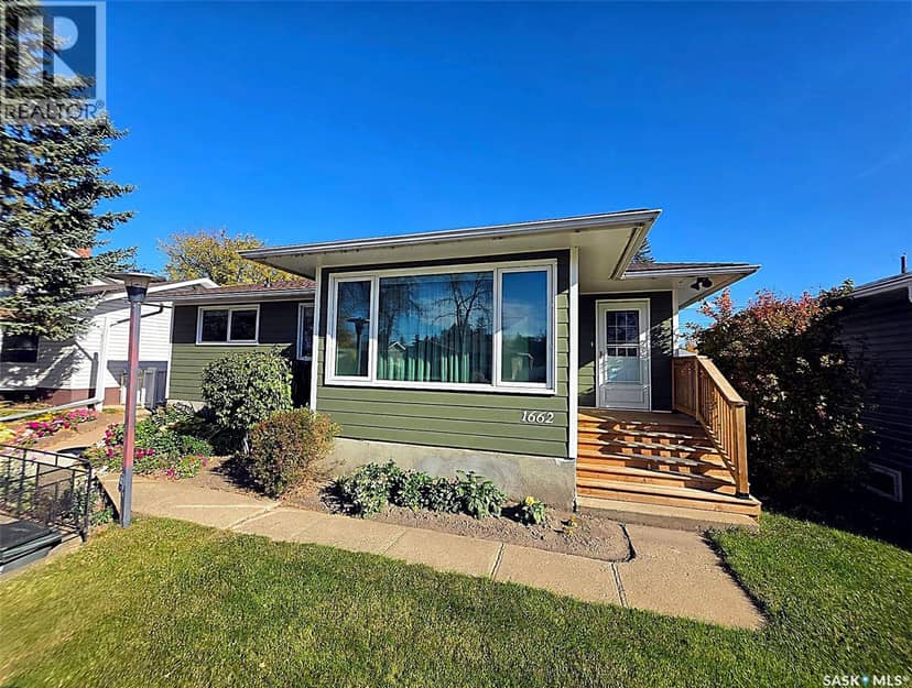 1662 91st STREET, North Battleford