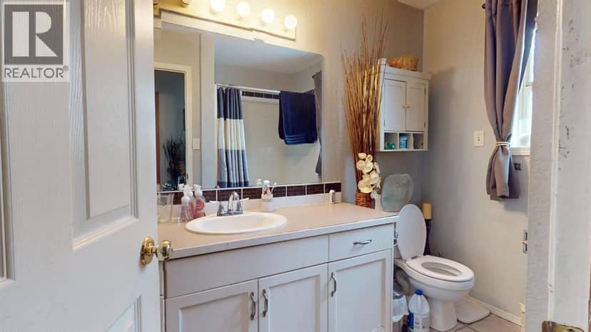 213 Chilcotin Road W, Lethbridge, photo 7