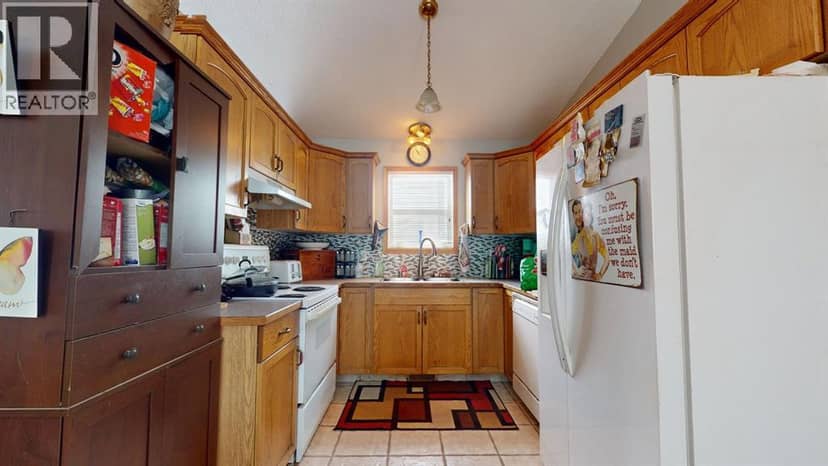213 Chilcotin Road W, Lethbridge, photo 3