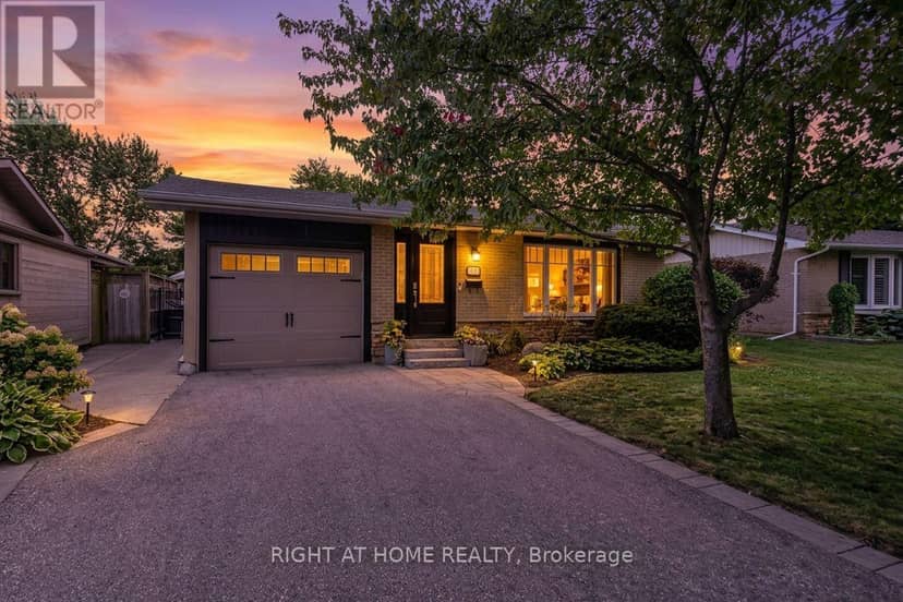 1432 Dewbourne Crescent, Burlington