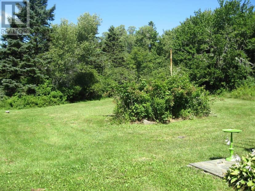 117 Silver Rock Drive, Hunts Point, photo 4