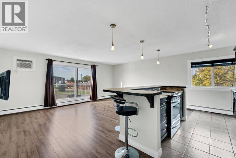 301, 2987 Dunmore Road SE, Medicine Hat, photo 6
