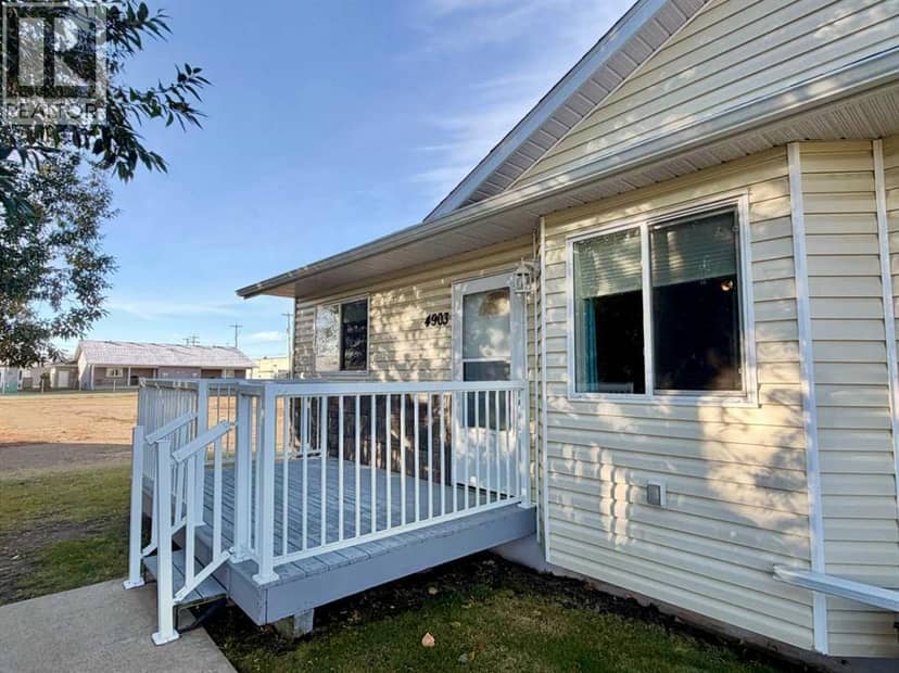 4903 50 Street, Grimshaw