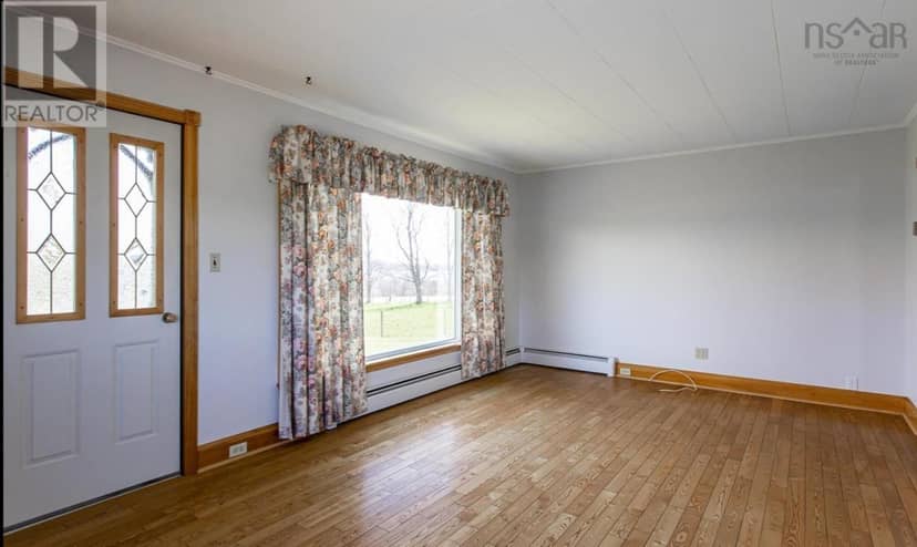 5077 NS-1, Granville Centre, photo 3