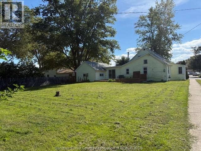 537 Broadway, Belle River, photo 2