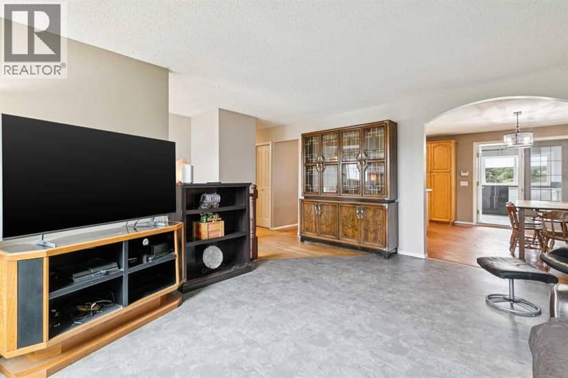41 Brentwood Drive, Strathmore, photo 5