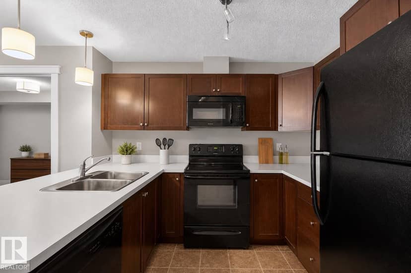 #302 3715 Whitelaw Ln NW, Edmonton, photo 5