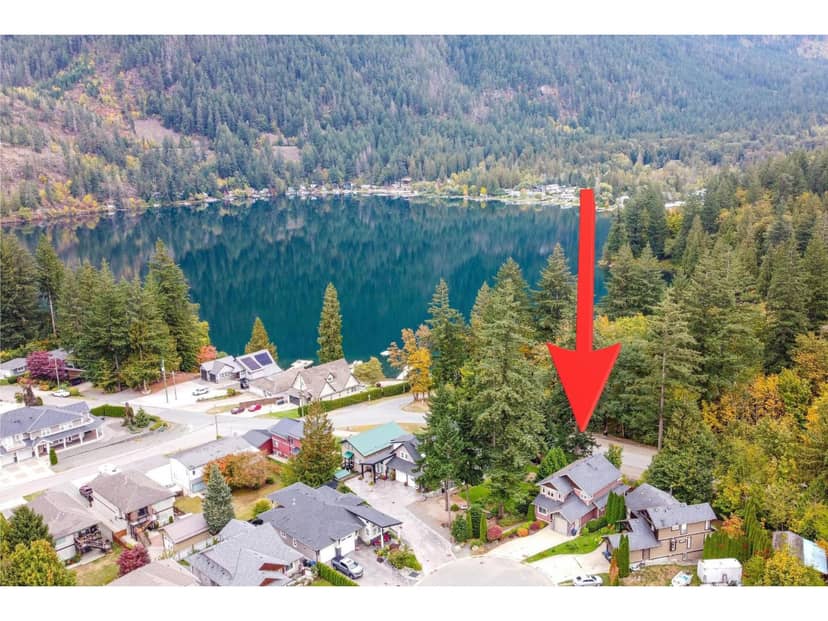 66074 OGILVIEW DRIVE, Kawkawa Lake, Hope