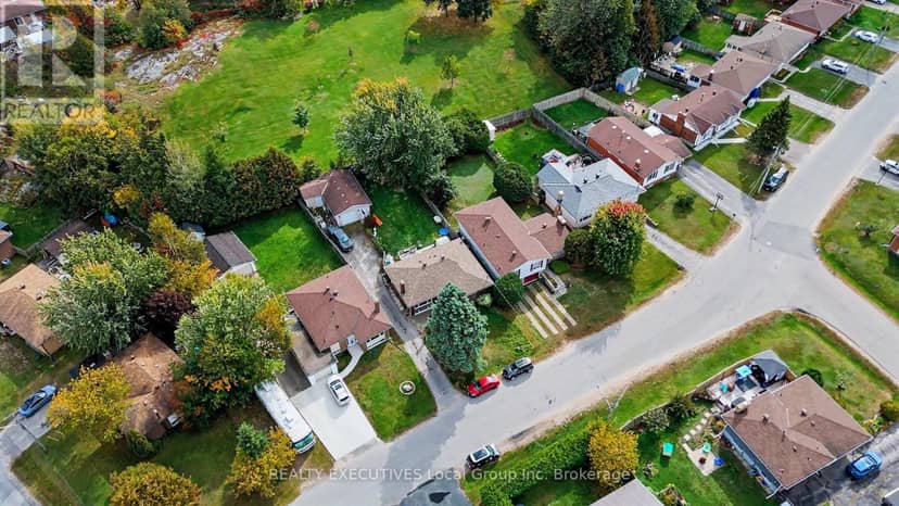 8 Talon Street, North Bay, photo 2