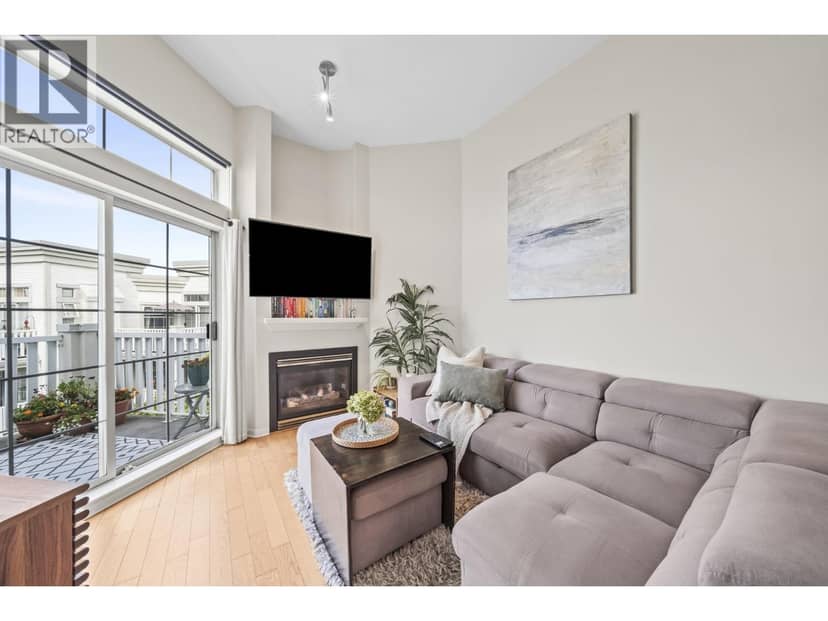 413 147 E 1st Street, North Vancouver