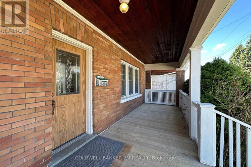 49 Brock Street E, Oshawa, photo 4