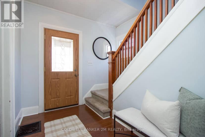 49 Brock Street E, Oshawa, photo 5