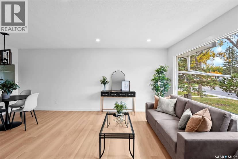 5004 1st AVENUE, Regina