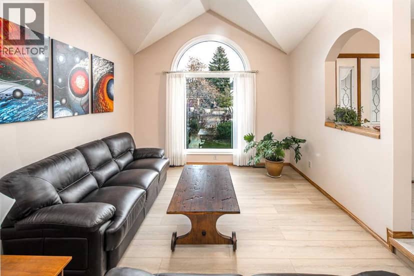 6915 Christie Estate Boulevard SW, Calgary, photo 6