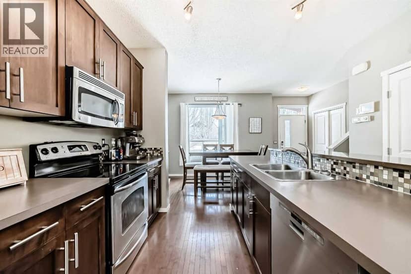 63 Chapalina Square SE, Calgary, photo 3