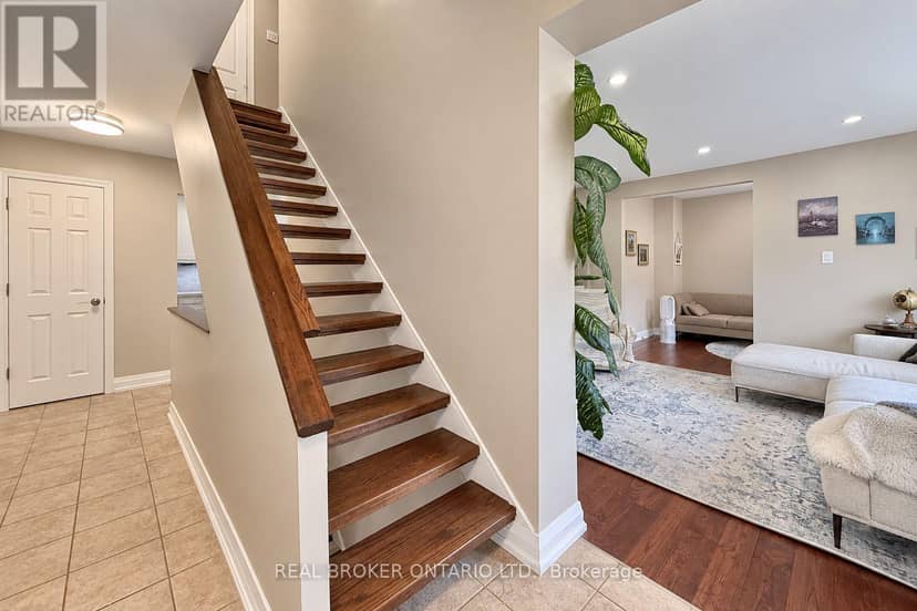 3 - 69 Upper Canada Drive, Toronto, photo 7