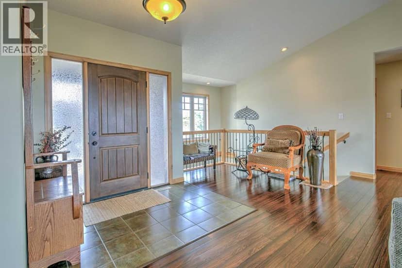100 Canyoncrest Point W, Lethbridge, photo 5