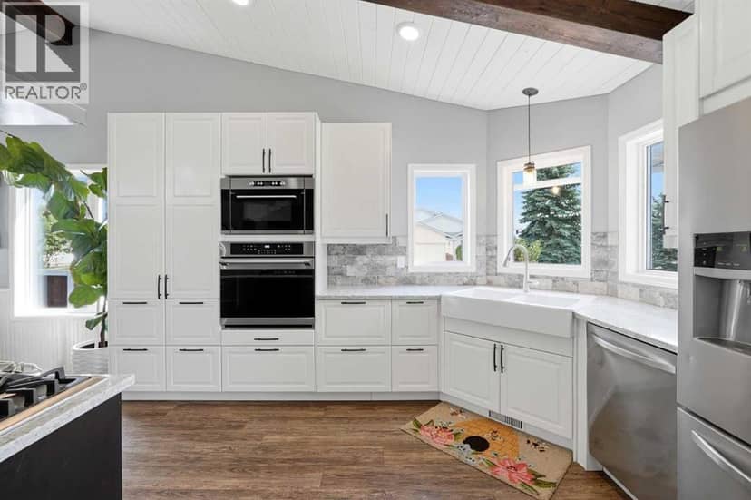 2 Denmark Crescent, Red Deer, photo 8