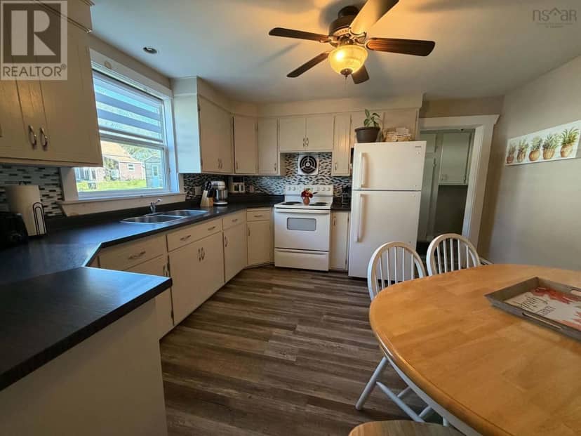 18 Chemin Marteau Road, Chéticamp, photo 6