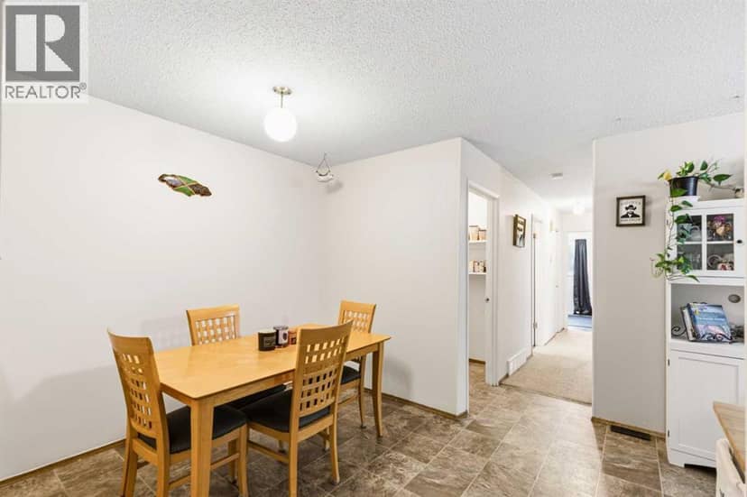 9908 93 Avenue, Wembley, photo 3