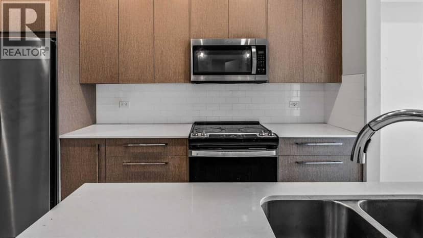 2402, 395 Skyview Parkway NE, Calgary, photo 3
